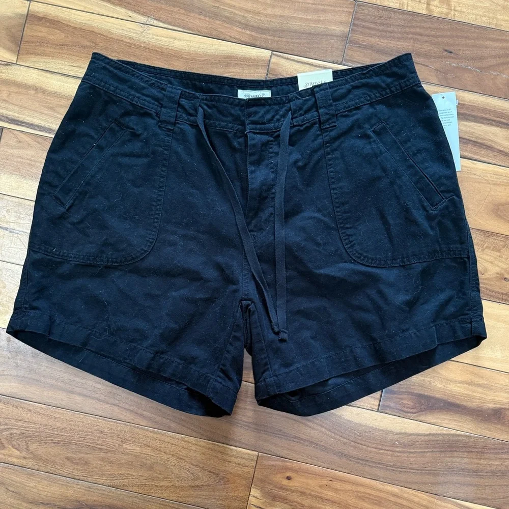 Women's St John’s Bay Black Casual Shorts - Picture 1 of 5